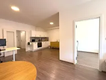 Pronájem bytu 2+kk, Praha - Libeň, U Rokytky, 76 m2