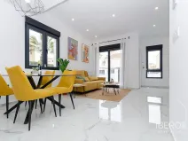 Prodej vily, Torrevieja, Španělsko, 95 m2