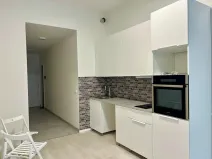 Pronájem bytu 1+kk, Praha - Hostavice, Českobrodská, 35 m2