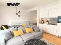 Pronájem bytu 1+kk, Praha - Smíchov, Podbělohorská, 39 m2