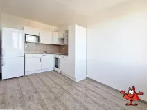 Pronájem bytu 3+1, Praha - Kobylisy, Famfulíkova, 66 m2