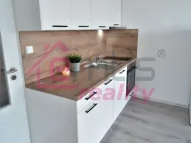 Pronájem bytu 1+kk, Praha - Kobylisy, Kyselova, 25 m2