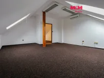 Pronájem kanceláře, Jeseník, nám. Svobody, 27 m2