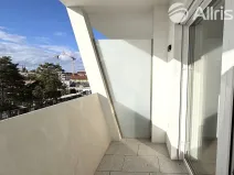 Pronájem bytu 1+kk, Brno, Komárovská, 29 m2