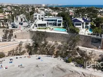 Prodej rodinného domu, Algeciras, Španělsko, Calle del Cabo Roig, 479 m2