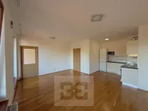 Pronájem bytu 2+kk, Praha - Holešovice, Varhulíkové, 63 m2