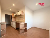 Prodej bytu 3+1, Hostomice, Školní náměstí, 63 m2