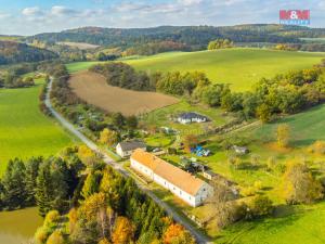 Prodej rodinného domu, Chrášťany - Benice, 300 m2