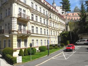 Prodej ubytování, Karlovy Vary, Sadová, 2314 m2