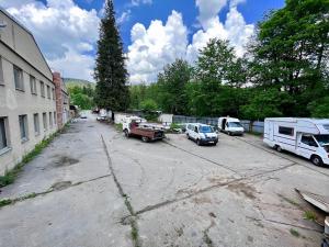 Prodej výrobních prostor, Skryje, 1600 m2