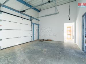 Prodej výrobních prostor, Oslavice, 1340 m2
