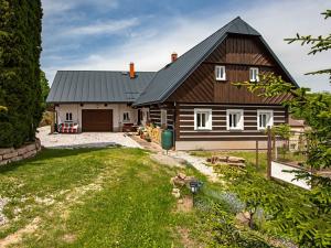 Prodej rodinného domu, Mříčná, 196 m2