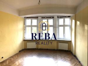 Prodej bytu 3+1, Karlovy Vary, Poděbradská, 103 m2