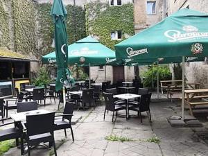 Pronájem restaurace, Jičín, Valdštejnovo náměstí, 75 m2