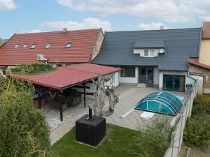 Prodej rodinného domu, Milovice, 140 m2