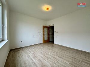 Prodej bytu 4+1, Bernartice, V zahrádce, 102 m2