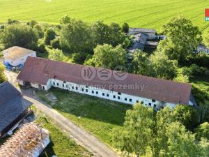 Prodej zemědělského objektu, Dolní Chvatliny - Mančice, 1700 m2
