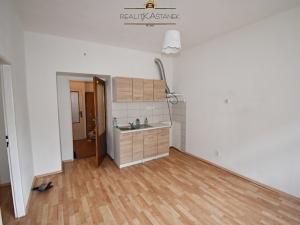 Pronájem bytu 2+kk, Liberec, Jugoslávská, 44 m2
