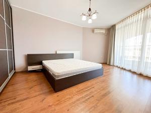 Prodej bytu 3+kk, Burgas, Bulharsko, 172 m2