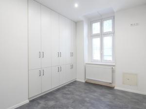 Prodej obchodního prostoru, Praha - Vinohrady, Záhřebská, 83 m2