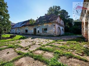 Prodej komerční nemovitosti, Horní Jelení, 5. května, 7402 m2