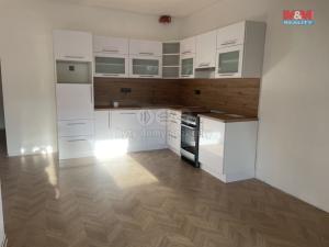 Prodej bytu 4+kk, Chrudim, Resselovo náměstí, 168 m2