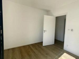 Pronájem bytu 3+kk, Praha - Hrdlořezy, Pod hloubětínskou zastávkou, 83 m2