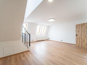 Prodej bytu 4+kk, Praha - Žižkov, Nad Ohradou, 96 m2