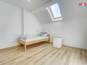 Prodej bytu 3+kk, Nekvasovy, 76 m2