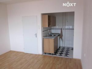 Pronájem bytu 1+kk, Karlovy Vary, Krále Jiřího, 22 m2