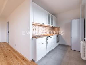 Pronájem bytu 2+kk, Praha - Hlubočepy, Devonská, 50 m2