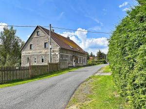 Prodej rodinného domu, Hora Svatého Šebestiána, 150 m2