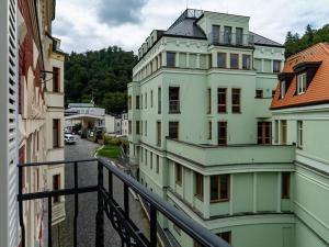 Prodej bytu 3+kk, Karlovy Vary, Divadelní náměstí, 100 m2