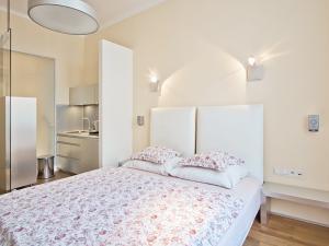 Pronájem bytu 1+kk, Praha - Staré Město, 26 m2