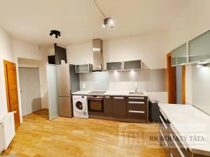 Pronájem bytu 2+kk, Praha - Vysočany, Staromlýnská, 71 m2