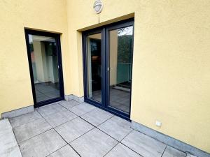 Pronájem bytu 2+kk, Praha - Hrdlořezy, Českobrodská, 39 m2