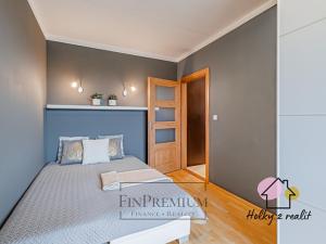 Prodej bytu 2+kk, Praha - Modřany, Urbánkova, 44 m2