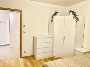 Pronájem bytu 2+kk, Praha - Vysočany, Sokolovská, 50 m2