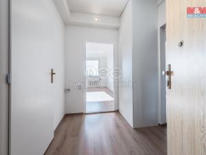 Pronájem bytu 2+kk, Praha - Hlubočepy, Lamačova, 47 m2