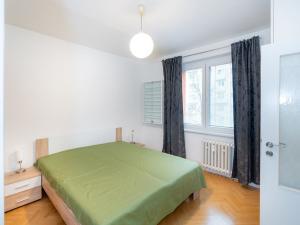 Pronájem bytu 2+1, Praha - Hloubětín, Mochovská, 54 m2