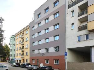 Pronájem bytu 1+kk, Praha - Košíře, Starokošířská, 31 m2