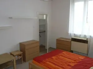 Pronájem bytu 1+kk, Praha - Nusle, Jaromírova, 30 m2