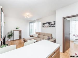 Prodej bytu 2+kk, Praha - Miškovice, Vrátenská, 58 m2