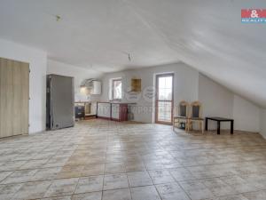 Prodej rodinného domu, Klatovy - Čínov, 450 m2