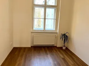 Pronájem bytu 3+kk, Praha - Vinohrady, Varšavská, 79 m2