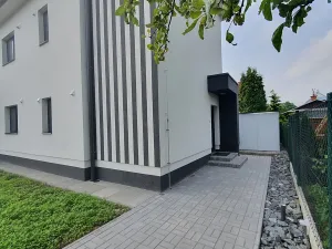 Pronájem bytu 4+kk, Ostrava, Korandova, 96 m2