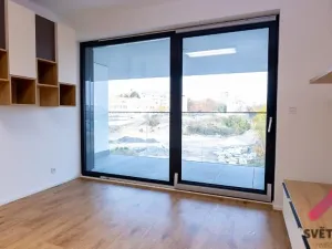 Pronájem bytu 1+kk, Praha - Žižkov, Šrámkové, 33 m2