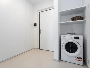 Prodej bytu 2+kk, Praha - Hlubočepy, Benešova, 53 m2