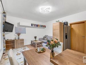 Prodej bytu 2+kk, Hostivice, Ječná, 45 m2