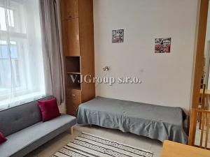 Pronájem bytu 1+kk, Praha - Holešovice, Haškova, 22 m2